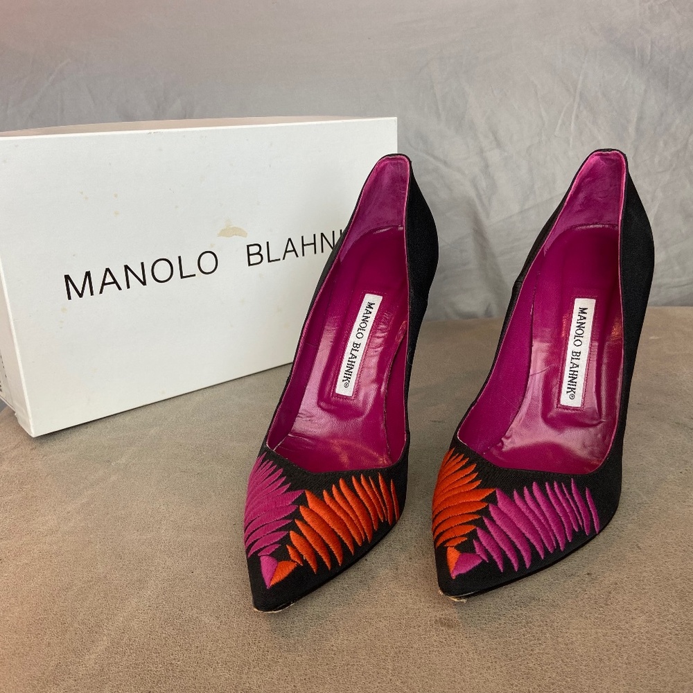 Manolo Blahnik Black Stilettos with Embroidered embellishment on toes